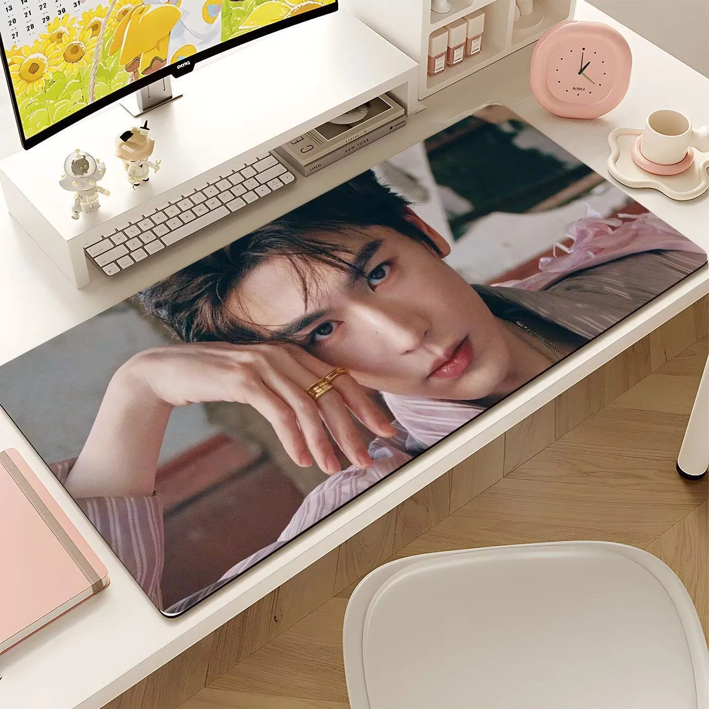 Zhang Linghe's oversized mouse pad, celebrity novel male protagonist keyboard pad, computer gaming dirt-resistant anti-slip pad