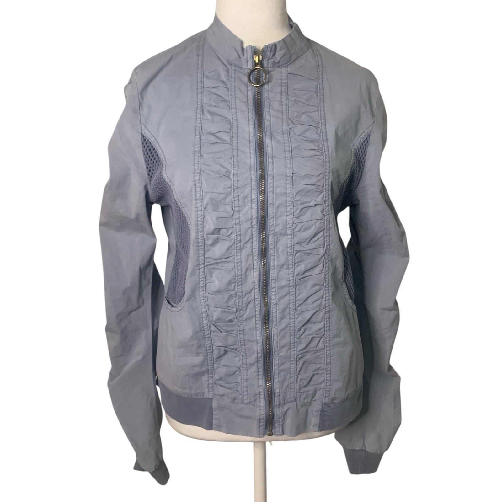 Wearables XCVI Medium Women’s Light Blue Gray Zip Front Ruched Detail Jacket